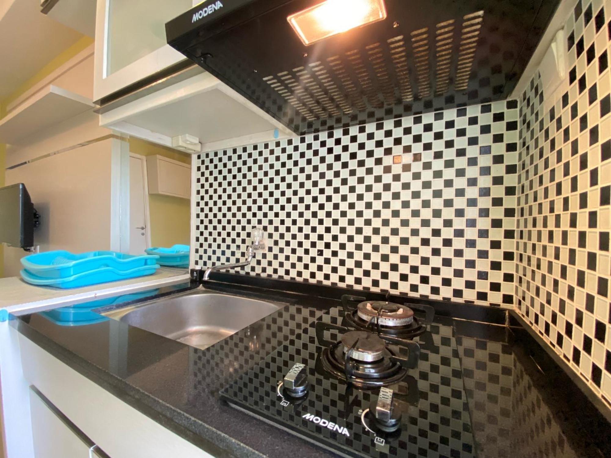 2br Cozy At Parahyangan By Travelio Apartemen